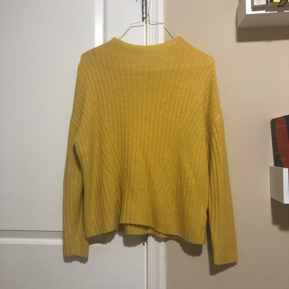 Old navy yellow mock neck sweater size medium - Picture 1 of 5